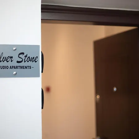Silver Stone 아파트